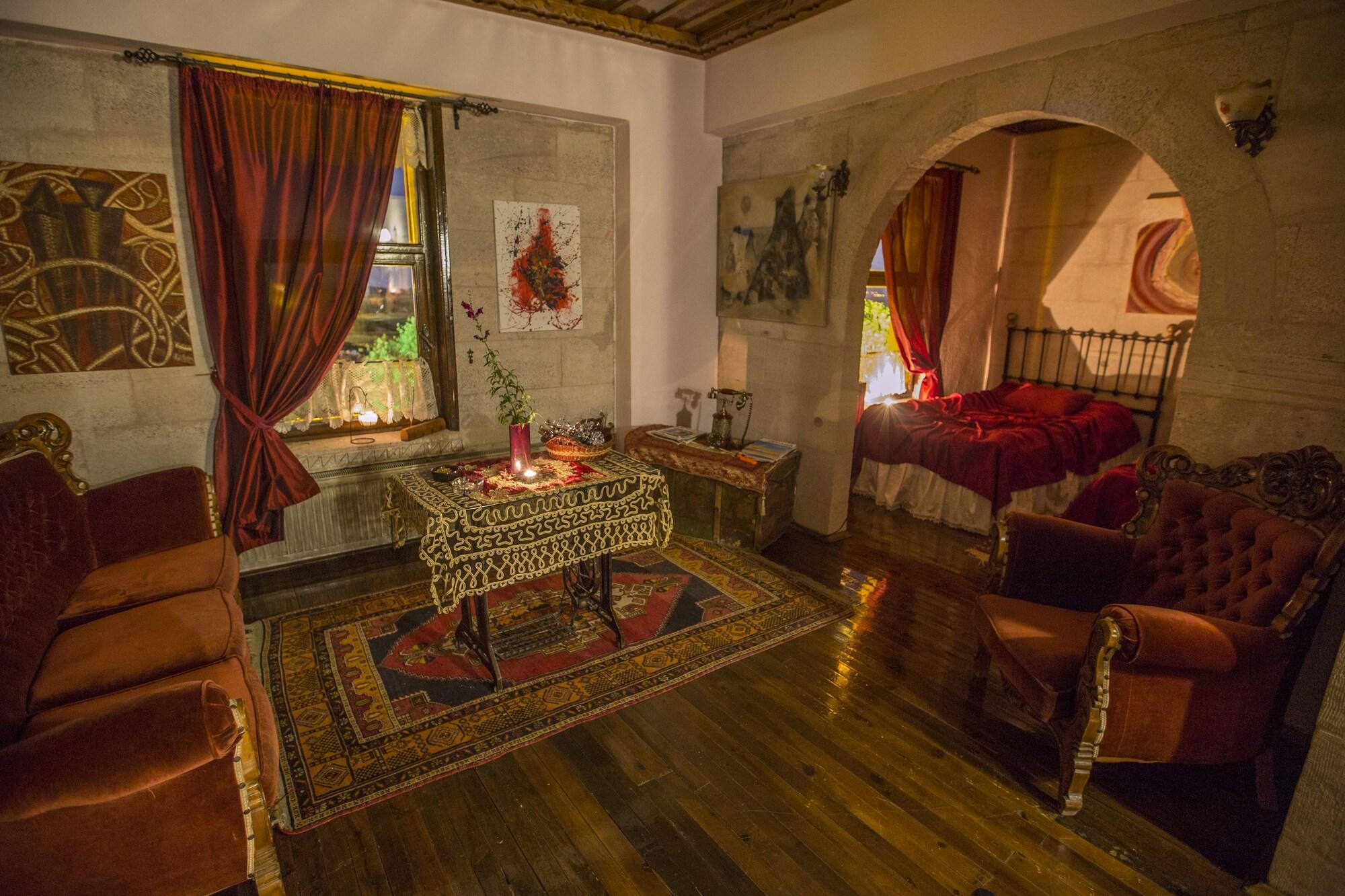 Karlik Evi - Special Category 2*