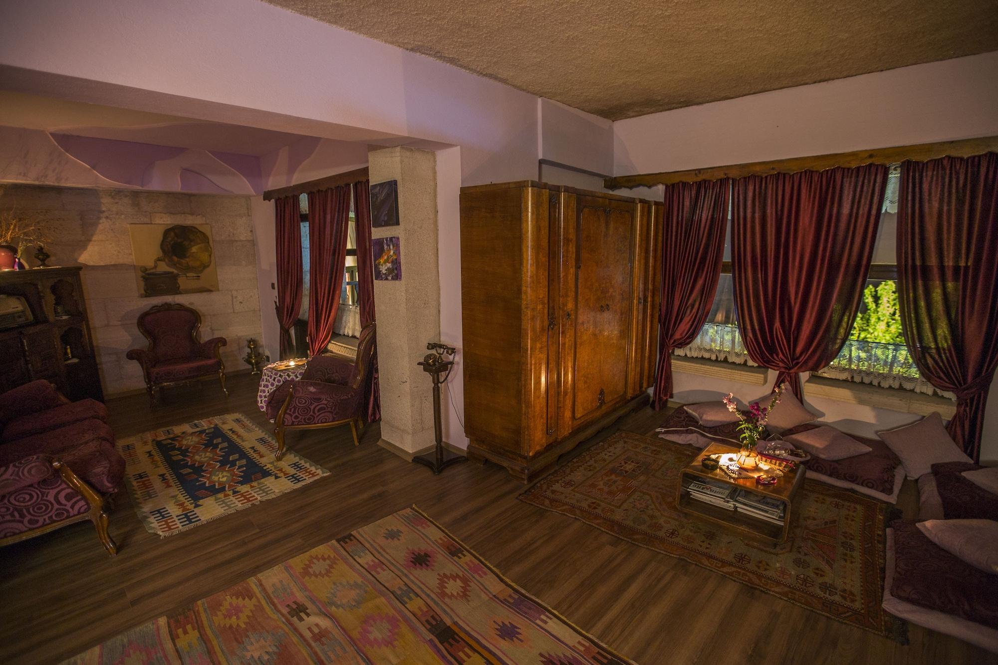 Karlik Evi - Special Category Готель Учгісар