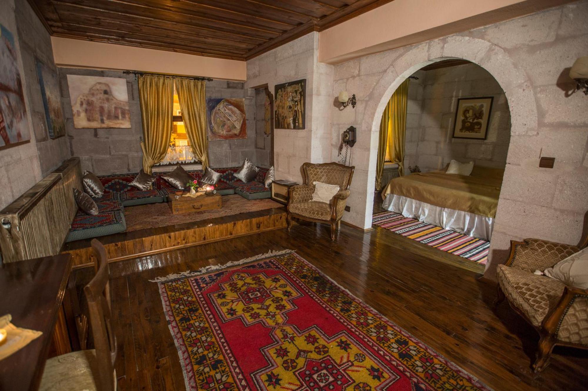 Karlik Evi - Special Category 2*