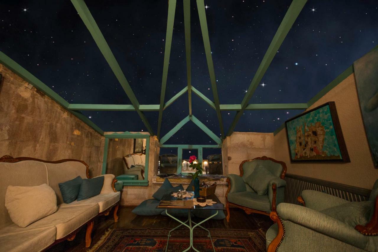 Karlik Evi - Special Category 2*
